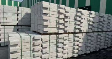 玉林芝麻白路沿石