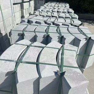 玉林 芝麻灰弧形路沿石