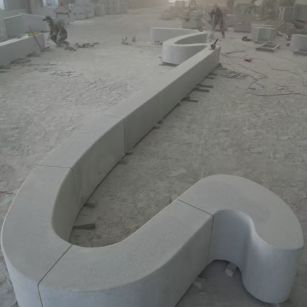 玉林 花岗岩整石坐凳拼装