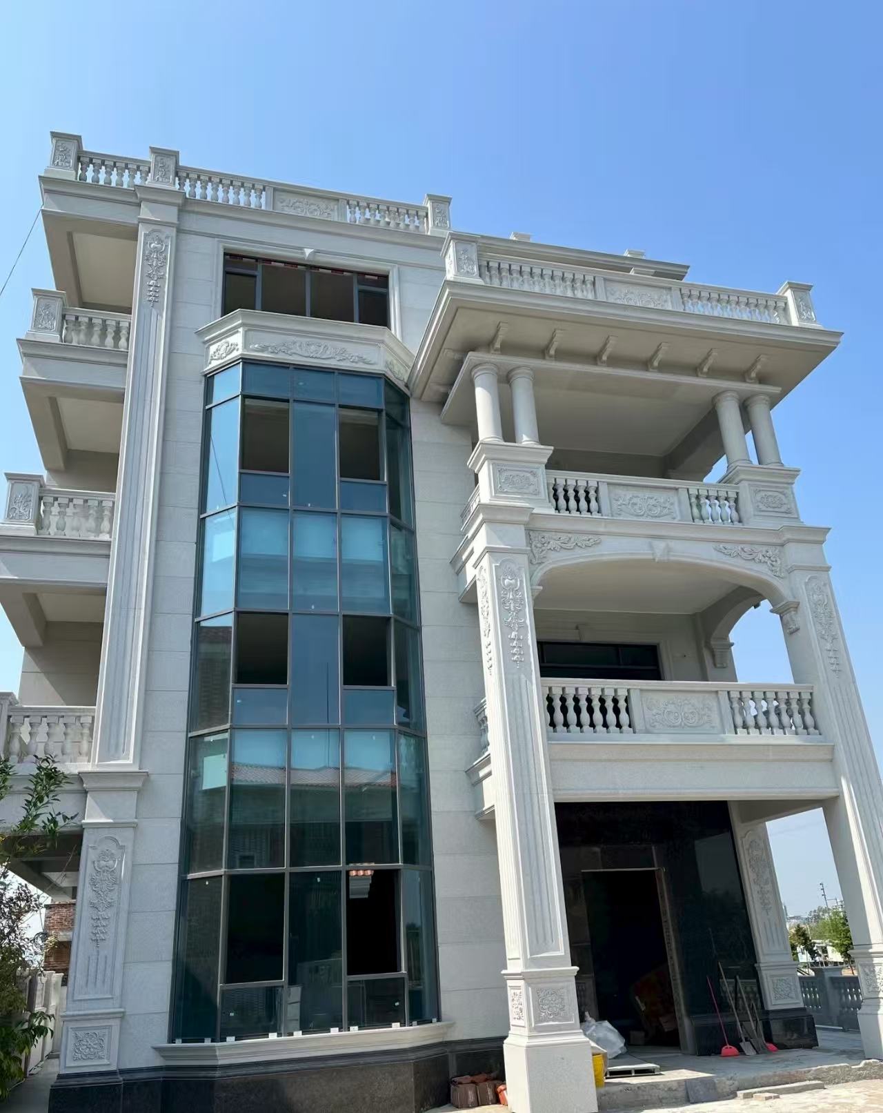 玉林 芝麻白花岗岩别墅外墙干挂效果展示