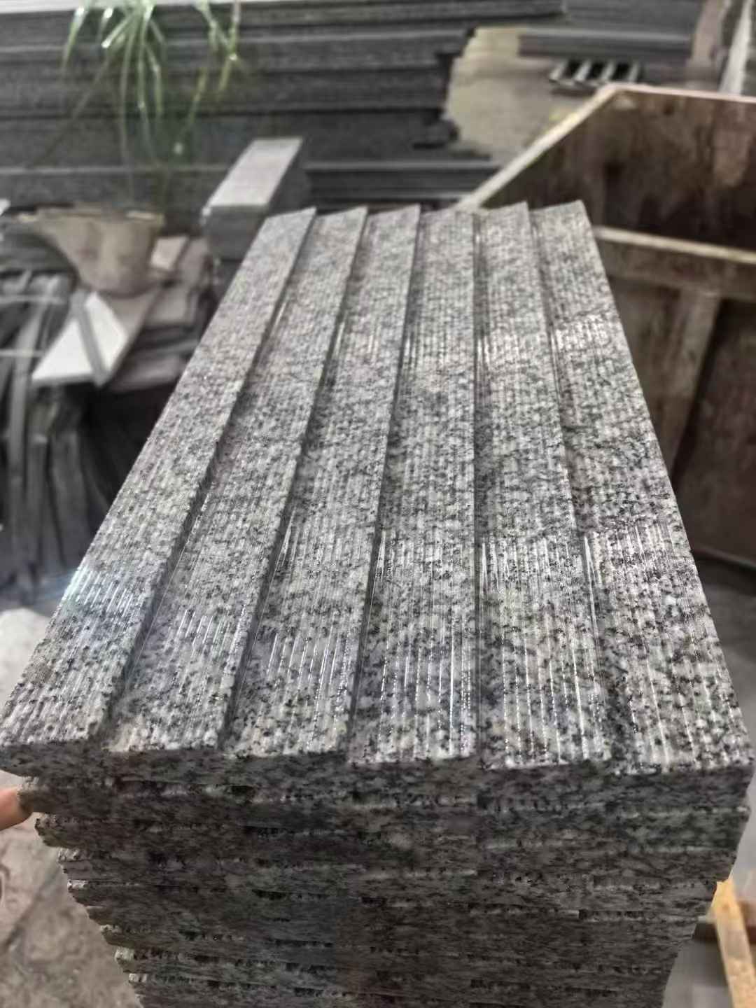 玉林 狼牙石