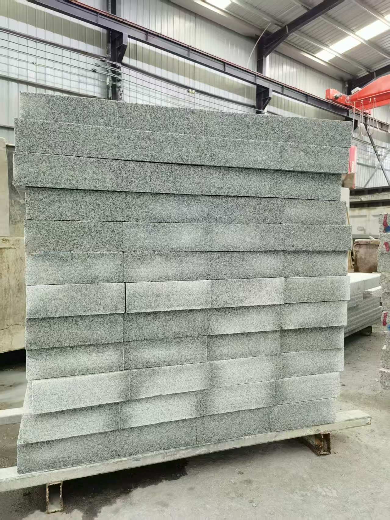 玉林 芝麻白10公分300*600广场地铺，A料定制，尺寸标准，厚薄均匀