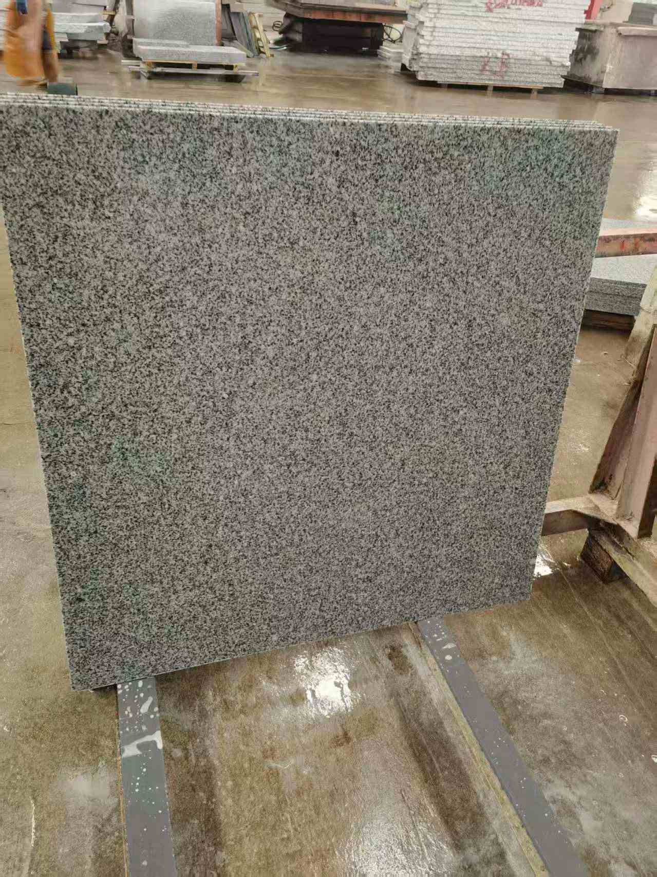 玉林 芝麻白光面900*900，高地铁标准