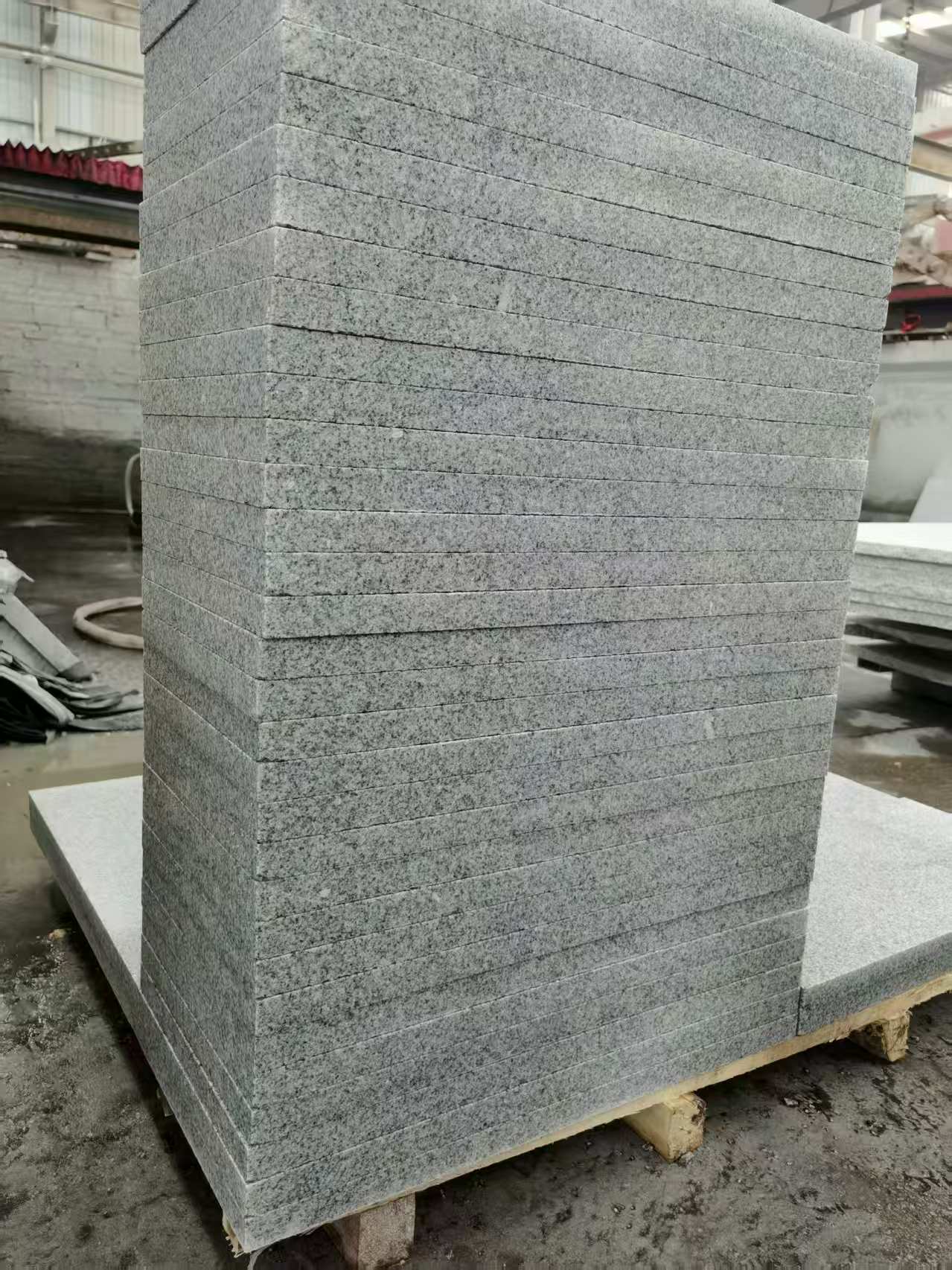 玉林 花岗岩 地铺成品300*600，尺寸标准、厚薄均匀